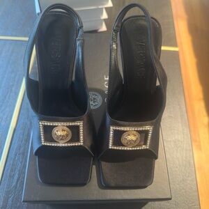 Women's Crystal Medusa Square Toe Slingback Sandals